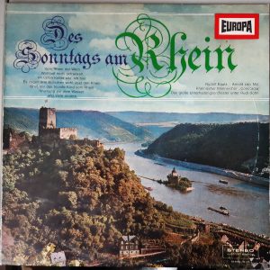 Des Sonntags am Rhein