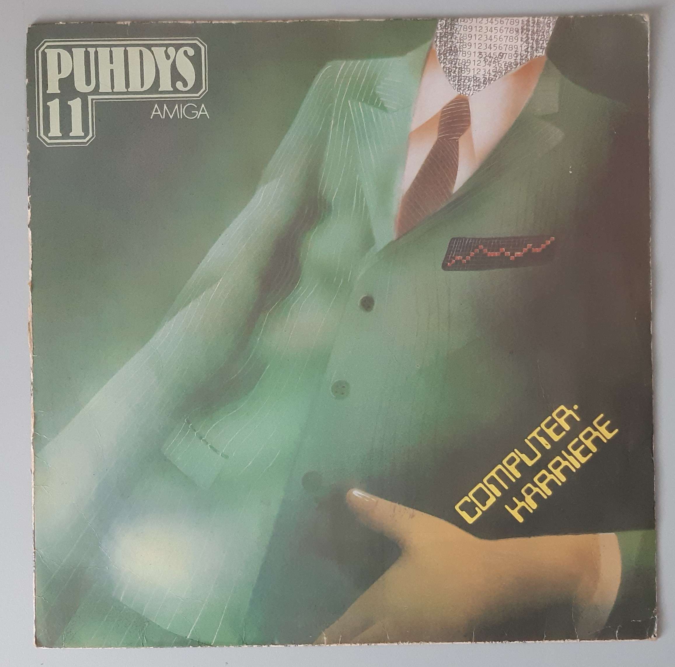 Puhdys - "Puhdys 11 (Computer-Karriere)" (AMIGA – 8 55 944) Cover Vorderseite