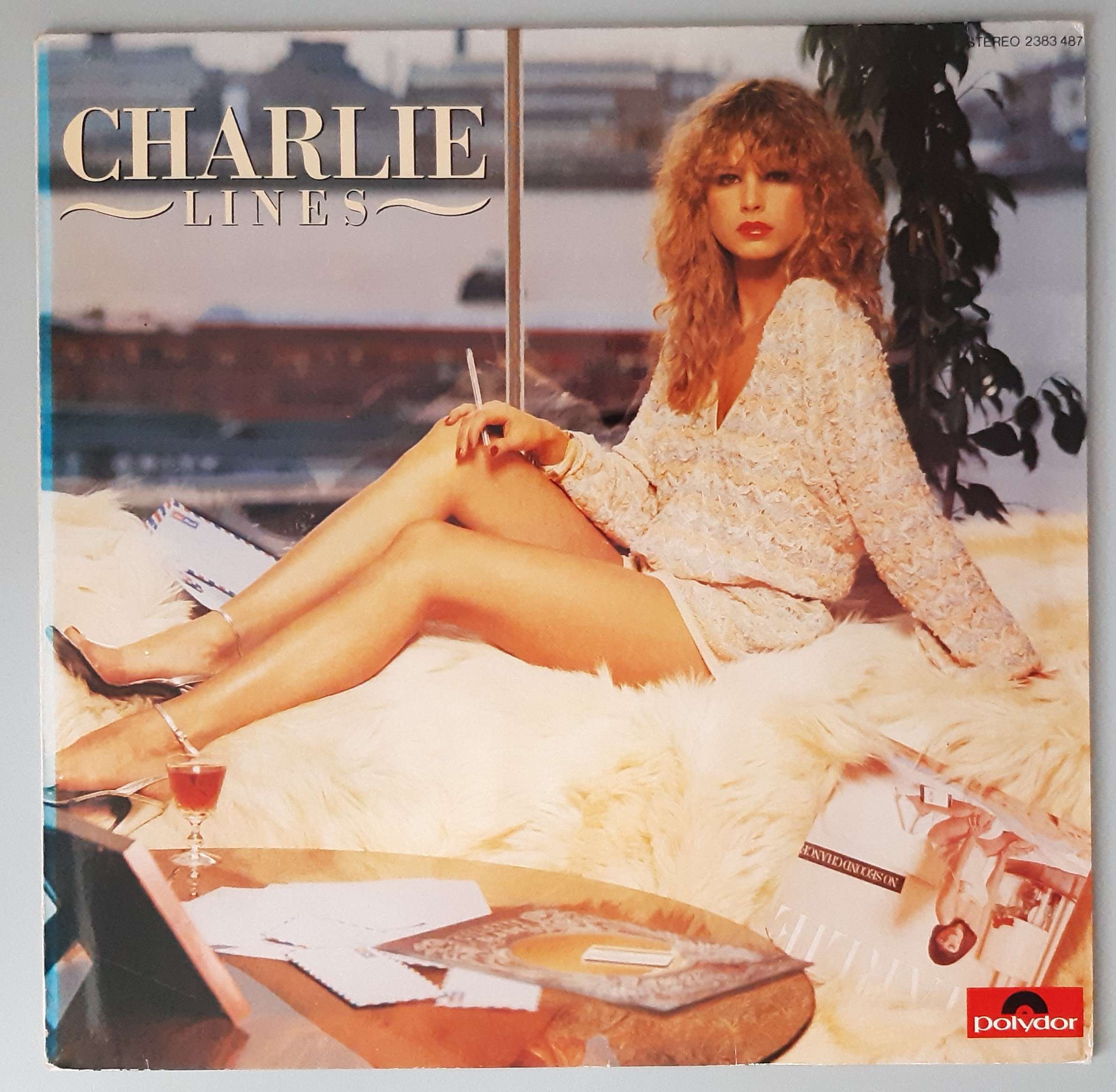Charlie – "Lines" (Polydor – 2383 487) Cover Vorderseite