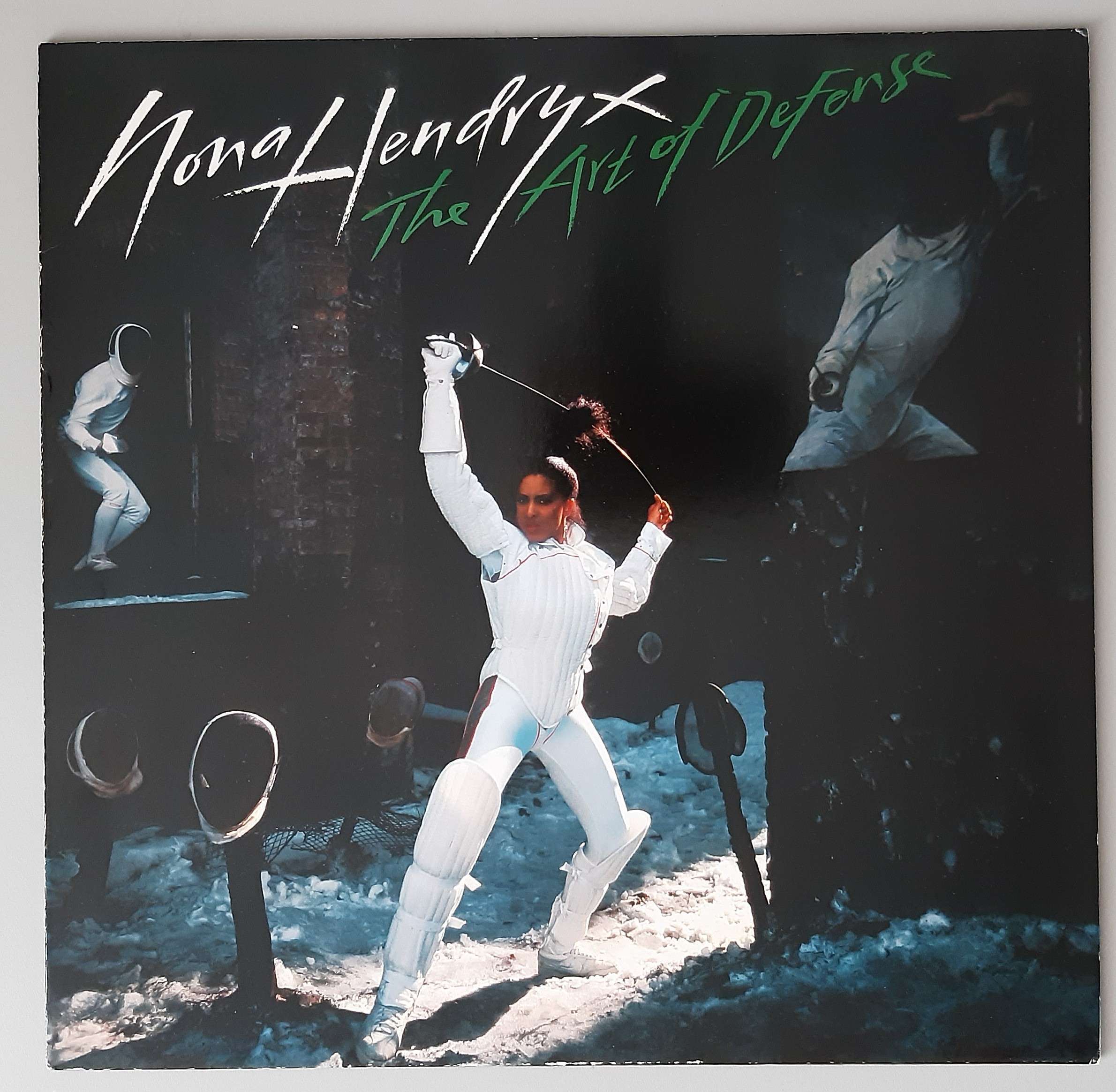Nona Hendryx – "The Art Of Defense" (RCA – PL 84999) Cover Vorderseite