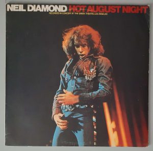 Neil Diamond – "Hot August Night" (MCA Records – MCSP 255) Cover Vorderseite