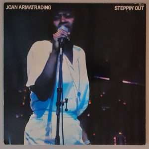 Joan Armatrading – "Steppin' Out" (Hallmark Records – SHM 3176) Cover Vorderseite