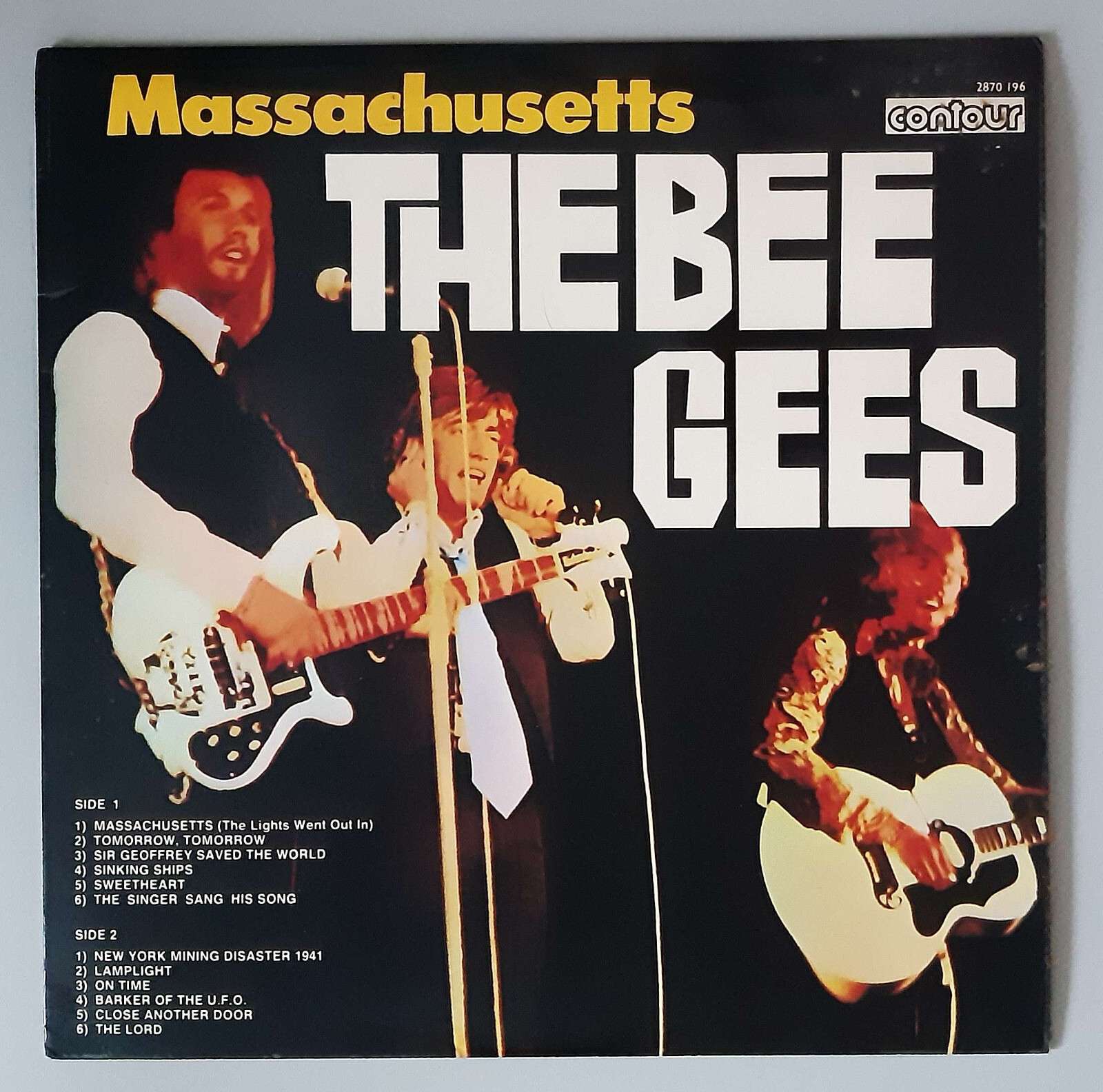 The Bee Gees – "Massachusetts" (Contour – 2870 196) Cover Vorderseite