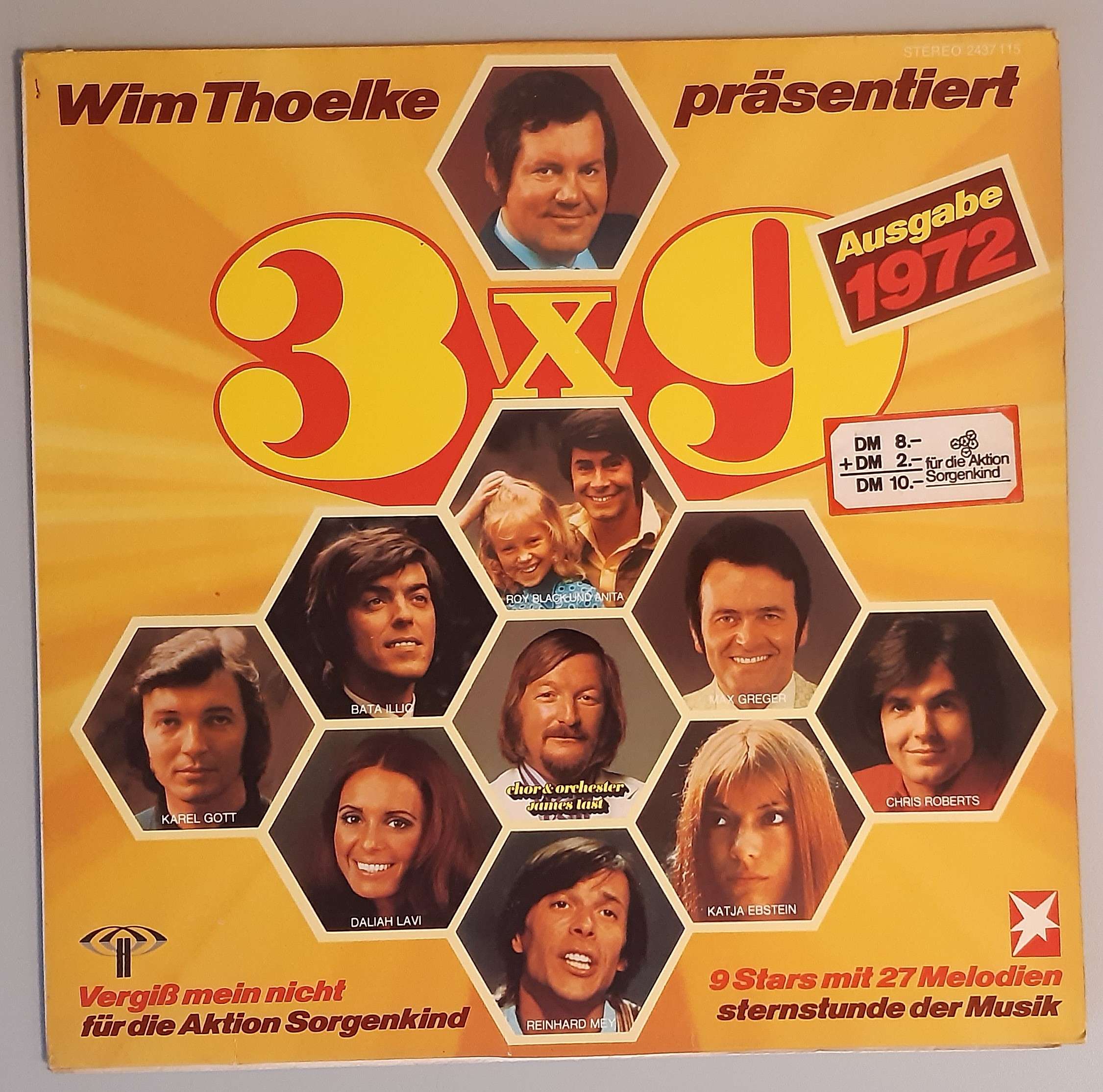 "Wim Thoelke Präsentiert: 3x9 - 9 Stars Mit 27 Melodien" (Stern Musik – 2437 115) Cover Vorderseite