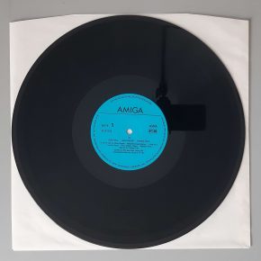 Dolly Parton · Linda Ronstadt · Emmylou Harris – "Trio" (AMIGA – 8 56 434) Vinyl Seite 1 Dolly Parton · Linda Ronstadt · Emmylou Harris – "Trio" (AMIGA – 8 56 434) Vinyl Seite 1