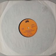 Neil Diamond – "Hot August Night" (UNI Records – MAPS 6385-1-D) Schutzhülle Vorderseite Neil Diamond – "Hot August Night" (UNI Records – MAPS 6385-1-D) Schutzhülle Vorderseite
