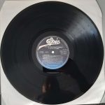 Shakin’ Stevens "Give Me Your Heart Tonight" (Epic Records - 25031) Platte Seite 2 Shakin’ Stevens "Give Me Your Heart Tonight" (Epic Records - 25031) Platte Seite 2