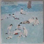 Elton John – "Blue Moves" (The Rocket Record Company – MCA2-11004) Cover Vorderseite Elton John – "Blue Moves" (The Rocket Record Company – MCA2-11004) Cover Vorderseite