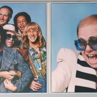 Elton John – "Blue Moves" (The Rocket Record Company – MCA2-11004) Gatefold Elton John – "Blue Moves" (The Rocket Record Company – MCA2-11004) Gatefold