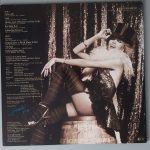 Amanda Lear – "Sweet Revenge" (Ariola – 25 900 XOT) Cover Rückseite Amanda Lear – "Sweet Revenge" (Ariola – 25 900 XOT) Cover Rückseite