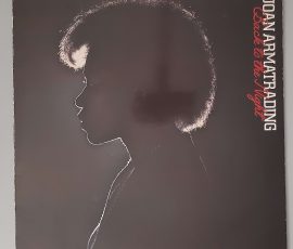 Joan Armatrading – "Back To The Night" (A&M Records – AMLH 68305) Cover Vorderseite Joan Armatrading – "Back To The Night" (A&M Records – AMLH 68305) Cover Vorderseite