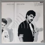 Daryl Hall & John Oates – "Voices" (RCA Victor – PL 13646) Cover Vorderseite Daryl Hall & John Oates – "Voices" (RCA Victor – PL 13646) Cover Vorderseite