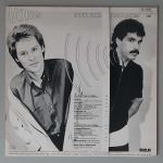 Daryl Hall & John Oates – "Voices" (RCA Victor – PL 13646) Cover Rückseite Daryl Hall & John Oates – "Voices" (RCA Victor – PL 13646) Cover Rückseite