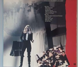 Kim Carnes – "Mistaken Identity" (EMI America – 1A 062-400 008) Cover Rückseite Kim Carnes – "Mistaken Identity" (EMI America – 1A 062-400 008) Cover Rückseite