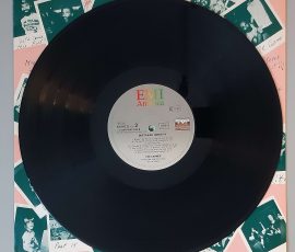 Kim Carnes – "Mistaken Identity" (EMI America – 1A 062-400 008) Platte Seite 2 Kim Carnes – "Mistaken Identity" (EMI America – 1A 062-400 008) Platte Seite 2