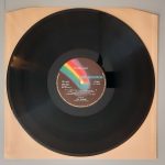 Neil Diamond – "Hot August Night" (MCA Records – MCSP 255) Platte Seite 4 Neil Diamond – "Hot August Night" (MCA Records – MCSP 255) Platte Seite 4