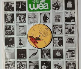 Frank Zappa– "Zappa in New York" (Discreet – DIS 69 204) 1. Schutzhülle