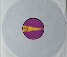 DeBarge – "Rhythm Of The Night" (Gordy) 45 RPM, Maxi-Single (Gordy – ZC 69301) Schutzhülle DeBarge – "Rhythm Of The Night" (Gordy) 45 RPM, Maxi-Single (Gordy – ZC 69301) Schutzhülle