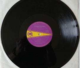 DeBarge – "Rhythm Of The Night" (Gordy) 45 RPM, Maxi-Single (Gordy – ZC 69301) Platte Seite 1 DeBarge – "Rhythm Of The Night" (Gordy) 45 RPM, Maxi-Single (Gordy – ZC 69301) Platte Seite 1