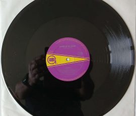 DeBarge – "Rhythm Of The Night" (Gordy) 45 RPM, Maxi-Single (Gordy – ZC 69301) Platte Seite 2 DeBarge – "Rhythm Of The Night" (Gordy) 45 RPM, Maxi-Single (Gordy – ZC 69301) Platte Seite 2