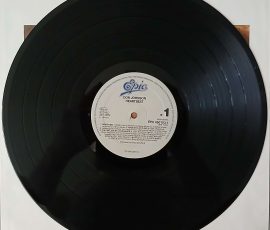 Don Johnson – "Heartbeat" (Epic – EPC 450103 1) Platte Seite 1 Don Johnson – "Heartbeat" (Epic – EPC 450103 1) Platte Seite 1