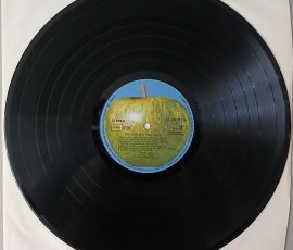 The Beatles– "1967-1970" (Apple Records – 1 C 188-05 309) 2. Platte Seite 3 The Beatles– "1967-1970" (Apple Records – 1 C 188-05 309) 2. Platte Seite 3