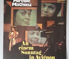 Mireille Mathieu – "An Einem Sonntag In Avignon" (AMIGA – 8 55 259) Cover Vorderseite Mireille Mathieu – "An Einem Sonntag In Avignon" (AMIGA – 8 55 259) Cover Vorderseite