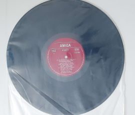 Mireille Mathieu – "An Einem Sonntag In Avignon" (AMIGA – 8 55 259) Schutzhülle Mireille Mathieu – "An Einem Sonntag In Avignon" (AMIGA – 8 55 259) Schutzhülle