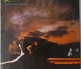 Genesis – "... And Then There Were Thre" (Charisma – 9124 023) Cover Vorderseite Genesis – "... And Then There Were Thre" (Charisma – 9124 023) Cover Vorderseite