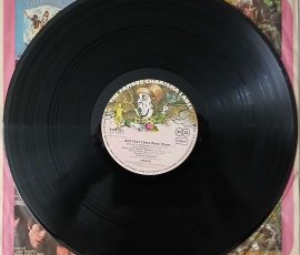 Genesis – "... And Then There Were Thre" (Charisma – 9124 023) Platte Seite 2 Genesis – "... And Then There Were Thre" (Charisma – 9124 023) Platte Seite 2