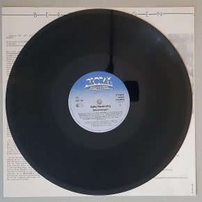 Gitte Haenning – "Berührungen" (Global Records And Tapes – 205 744-365) Platte Seite 1 Gitte Haenning – "Berührungen" (Global Records And Tapes – 205 744-365) Platte Seite 1