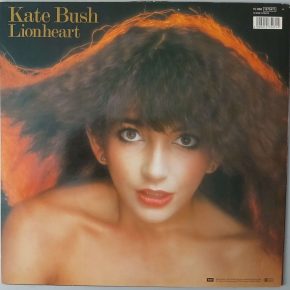 Kate Bush – "Lionheart" (EMI – 1C 038 1575471) Cover Rückseite Kate Bush – "Lionheart" (EMI – 1C 038 1575471) Cover Rückseite
