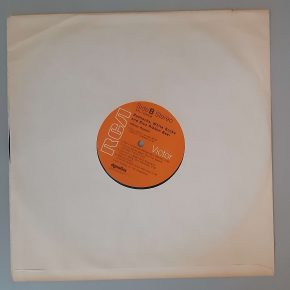 Johnny Russell – "Rednecks, White Socks And Blue Ribbon Beer" (RCA – APL1-0345) Schutzhülle2 Johnny Russell – "Rednecks, White Socks And Blue Ribbon Beer" (RCA – APL1-0345) Schutzhülle2