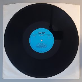 Helen Schneider – "Helen Schneider" (AMIGA – 8 56 062) Platte Seite 1