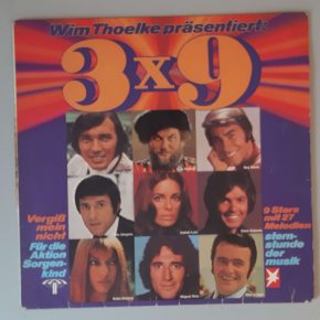 Various – "Wim Thoelke Präsentiert: 3x9 - 9 Stars Mit 27 Melodien" (Stern Musik - 2488 013) Cover Vorderseite Various – "Wim Thoelke Präsentiert: 3x9 - 9 Stars Mit 27 Melodien" (Stern Musik - 2488 013) Cover Vorderseite